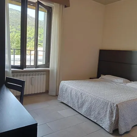 Porta Rivera Plesso Stazione Hotel *