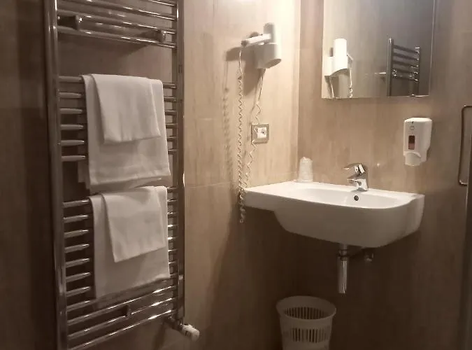 Porta Rivera Plesso Stazione Hotel LʼAquila